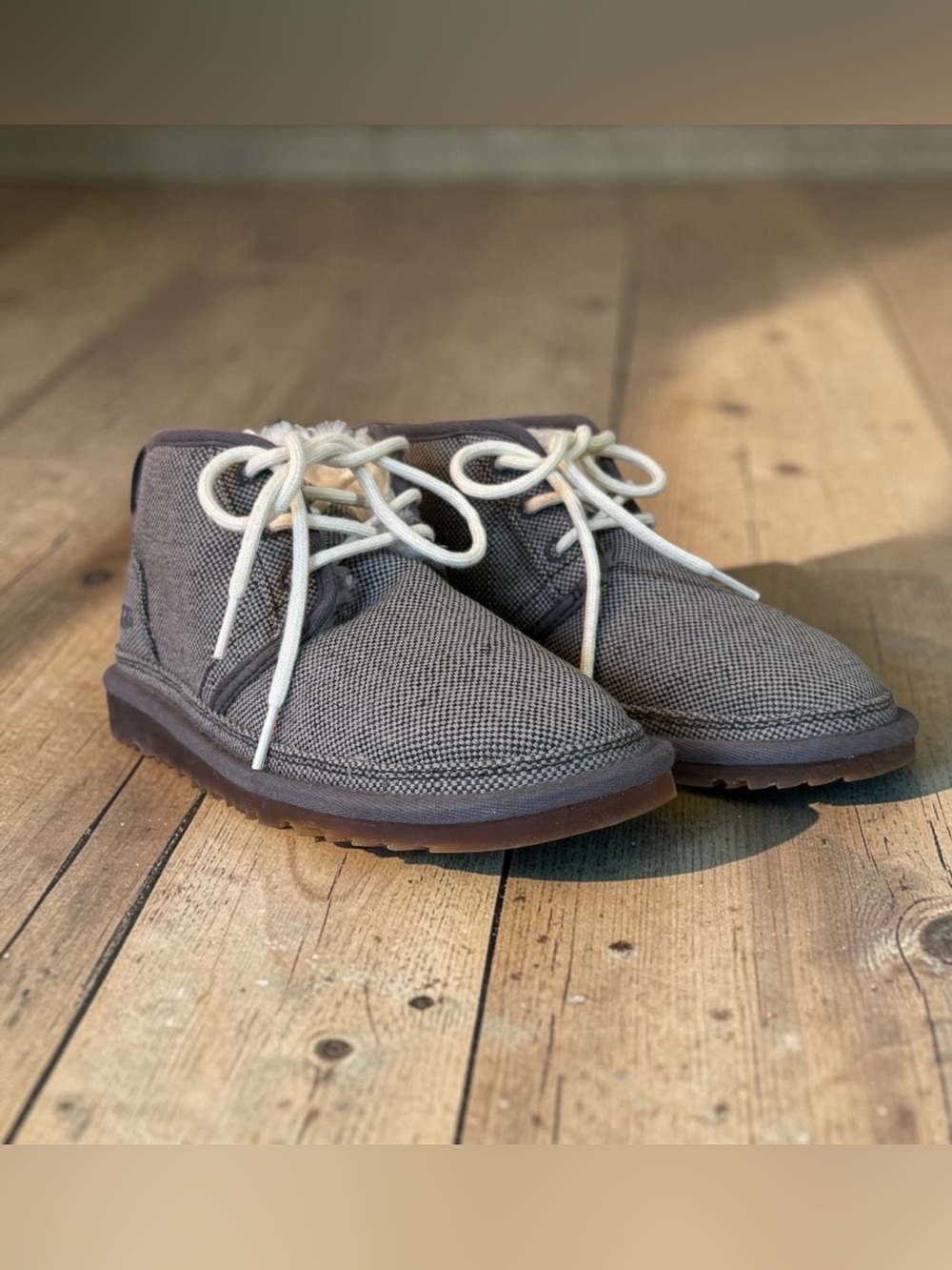 UGG Gray Woven Lace-Up Chukka Boots Faux Fur Lined Women’s Size 6